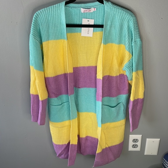 Color Block Pocket Cardigan - Picture 2 of 3